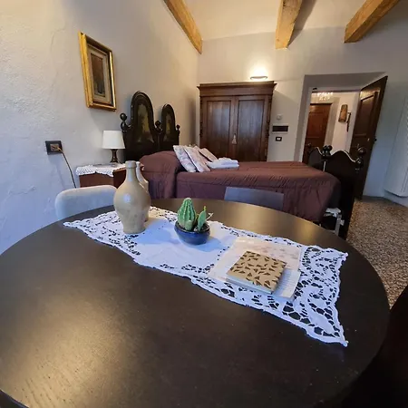 Il Vecchio Comune * 산타 소피아