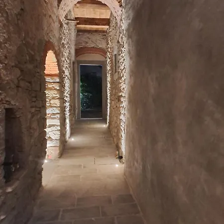 Il Vecchio Comune * Santa Sofia